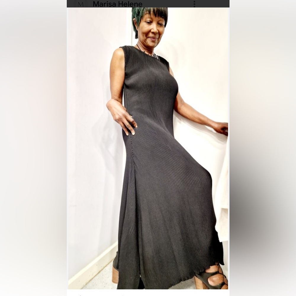 Frank Lyman Design Black Ribbed Midi Dress